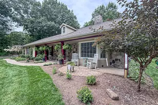 28812 Grove Ln, Racine, WI 53185 - Photo 4