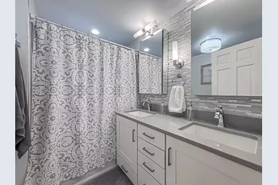 28812  Grove Ln, Racine, WI 53185 - Photo 32