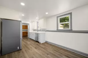 166 N 91st Pl, Milwaukee, WI 53226 - Photo 14