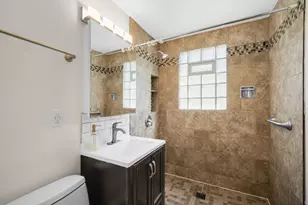 166 N 91st Pl, Milwaukee, WI 53226 - Photo 6
