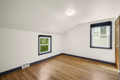 166 N 91st Pl, Milwaukee, WI 53226 - Photo 20