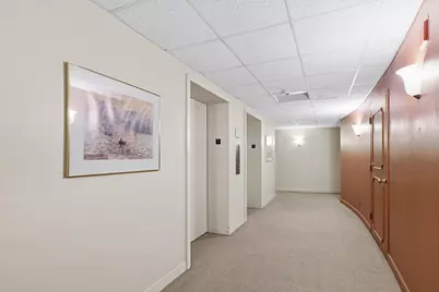 2525 S Shore Dr #8E, Milwaukee, WI 53207 - Photo 34