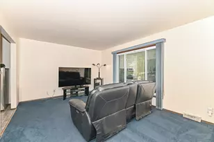 9014 W Dallas St, Milwaukee, WI 53224 - Photo 8