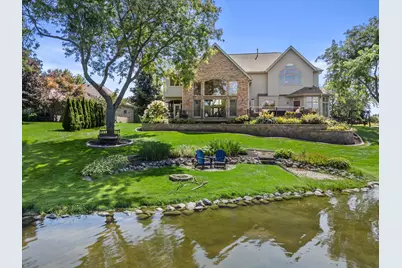1228  5 Mile Rd, Racine, WI 53402 - Photo 4