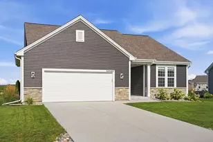 W218N16071 Tiger Lily Dr, Jackson, WI 53037 - Photo 32