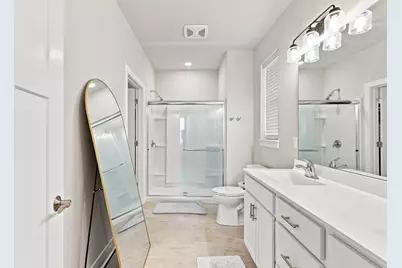 W218N16071  Tiger Lily Dr, Jackson, WI 53037 - Photo 16