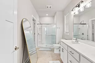 W218N16071 Tiger Lily Dr, Jackson, WI 53037 - Photo 16