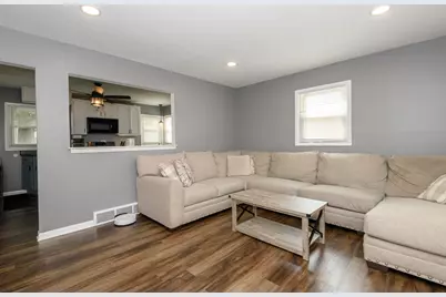 4042 S 60th St, Milwaukee, WI 53220 - Photo 4