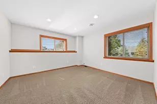 W173N10167 Woodbridge Ln, Germantown, WI 53022 - Photo 32