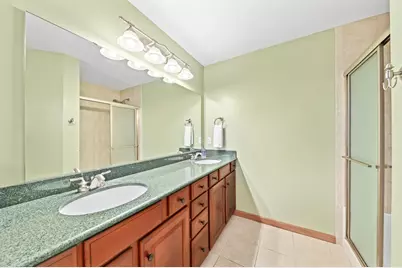 W173N10167  Woodbridge Ln, Germantown, WI 53022 - Photo 20