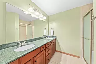 W173N10167 Woodbridge Ln, Germantown, WI 53022 - Photo 20