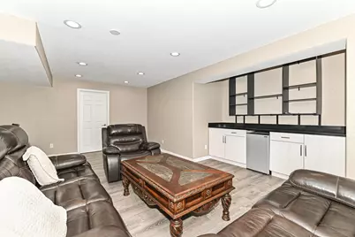 1515 E Maple View Dr, Oak Creek, WI 53154 - Photo 38