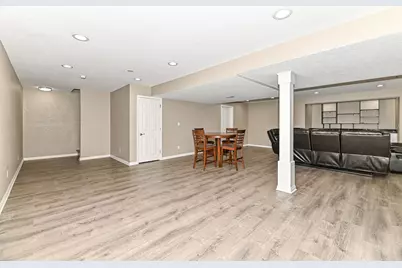 1515 E Maple View Dr, Oak Creek, WI 53154 - Photo 36