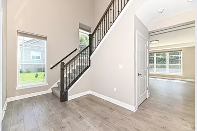 1515 E Maple View Dr, Oak Creek, WI 53154 - Photo 12