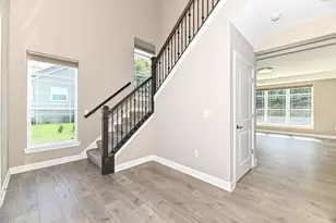 1515 E Maple View Dr, Oak Creek, WI 53154 - Photo 12