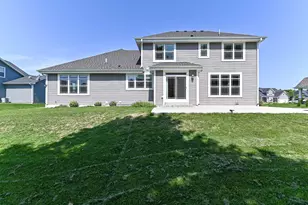 1515 E Maple View Dr, Oak Creek, WI 53154 - Photo 6