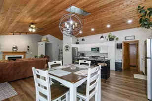 11506 W Janet Ct, Franklin, WI 53132 - Photo 2
