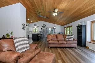 11506 W Janet Ct, Franklin, WI 53132 - Photo 12