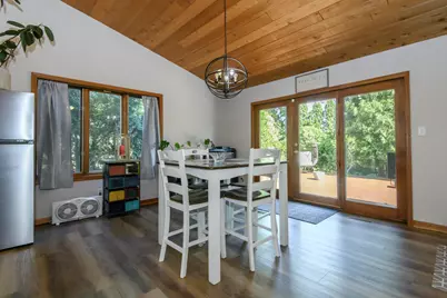 11506 W Janet Ct, Franklin, WI 53132 - Photo 8