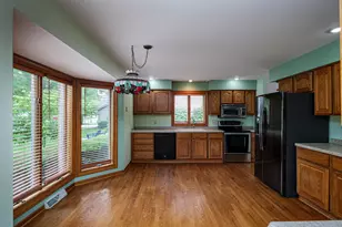 9009 33rd Ave, Kenosha, WI 53142 - Photo 4