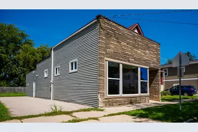 716  43rd St, Kenosha, WI 53140 - Photo 2