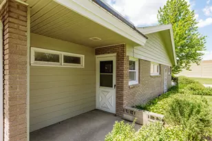 11307 W Garfield Ave, Wauwatosa, WI 53226 - Photo 36
