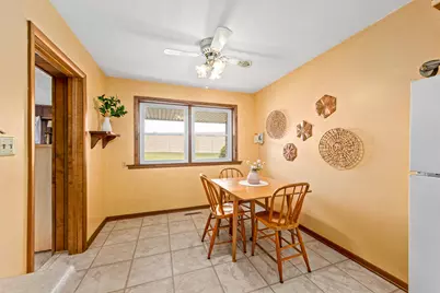 11307 W Garfield Ave, Wauwatosa, WI 53226 - Photo 14