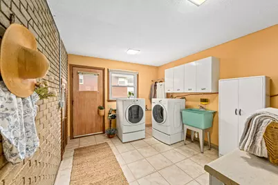 11307 W Garfield Ave, Wauwatosa, WI 53226 - Photo 22