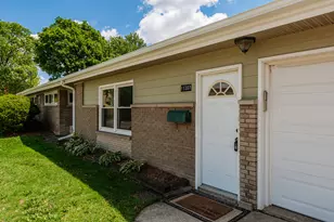 11307 W Garfield Ave, Wauwatosa, WI 53226 - Photo 40