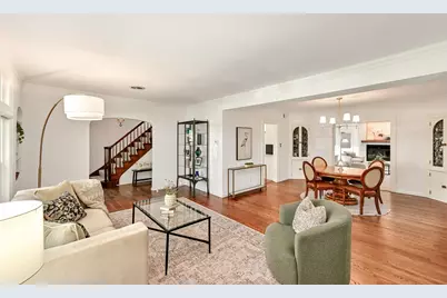 4848 N Woodburn St, Whitefish Bay, WI 53217 - Photo 10