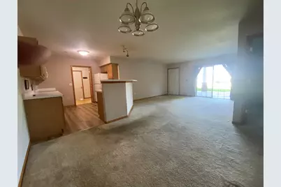827  Lannon Ter #1101, Racine, WI 53406 - Photo 4