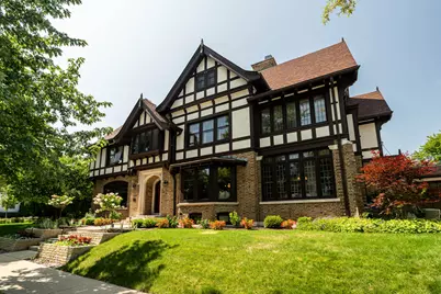 3107 N Shepard Ave, Milwaukee, WI 53211 - Photo 4