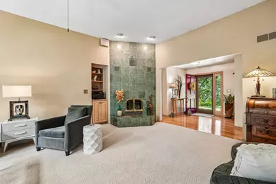 493  Lillian Ct, Delafield, WI 53018 - Photo 20
