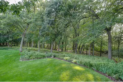 493  Lillian Ct, Delafield, WI 53018 - Photo 12