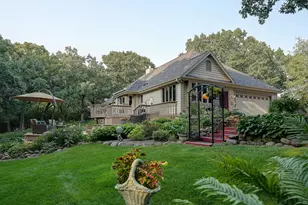 493 Lillian Ct, Delafield, WI 53018 - Photo 10