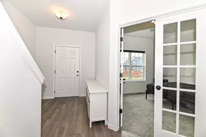 707  Ice Age Ct, Racine, WI 53185 - Photo 6