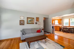4014 S Logan Ct, Milwaukee, WI 53207 - Photo 4