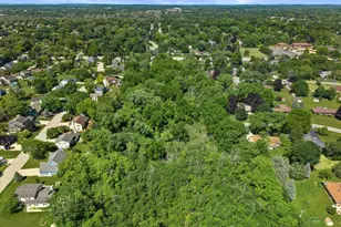 W156N7968 Pilgrim Rd, Menomonee Falls, WI 53051 - Photo 12