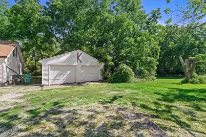 W156N7968  Pilgrim Rd, Menomonee Falls, WI 53051 - Photo 16