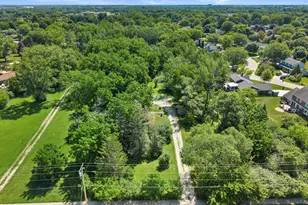 W156N7968 Pilgrim Rd, Menomonee Falls, WI 53051 - Photo 6