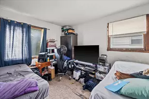 6540 W Mill Rd, Milwaukee, WI 53218 - Photo 14
