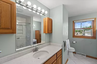9414 W Oklahoma Ave, West Allis, WI 53227 - Photo 16