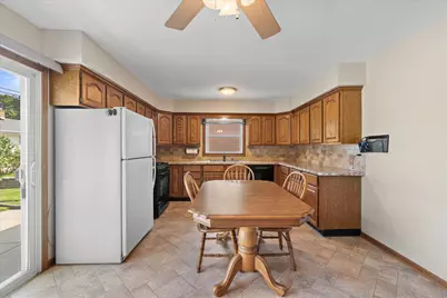 9414 W Oklahoma Ave, West Allis, WI 53227 - Photo 2