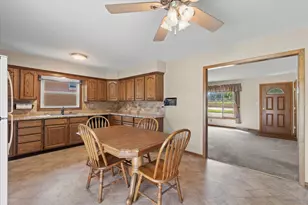 9414 W Oklahoma Ave, West Allis, WI 53227 - Photo 6