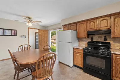 9414 W Oklahoma Ave, West Allis, WI 53227 - Photo 2
