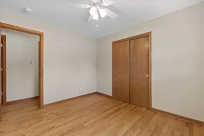 9414 W Oklahoma Ave, West Allis, WI 53227 - Photo 12