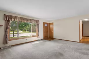 9414 W Oklahoma Ave, West Allis, WI 53227 - Photo 10
