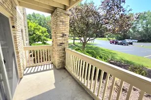 520 Windstone Dr, Hartland, WI 53029 - Photo 20
