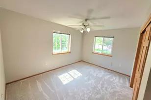 520 Windstone Dr, Hartland, WI 53029 - Photo 18