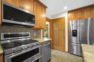 W74N755 Spruce Ave, Cedarburg, WI 53012 - Photo 8